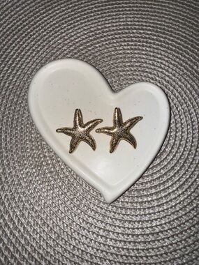 Gold Starfish Stud Earrings - Beach-Inspired